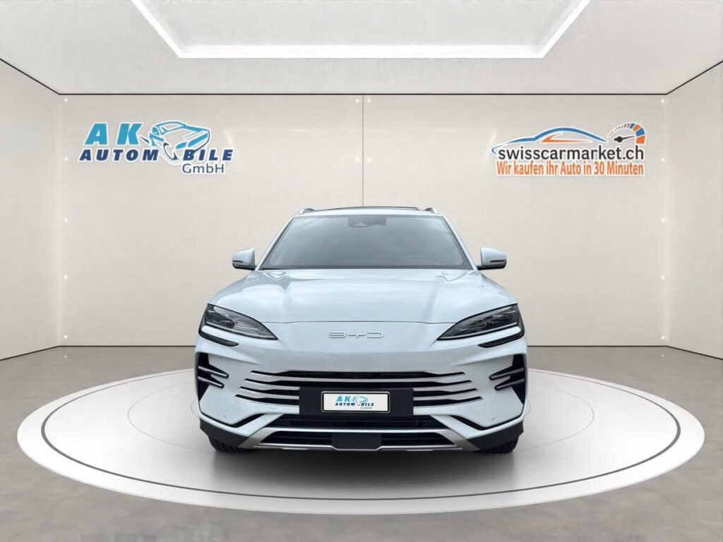 Gebrauchte BYD Seal U Occasion bei SwissCarMarket – top Zustand, Plug-in-Hybrid mit 4x4, geprüft und garantiert